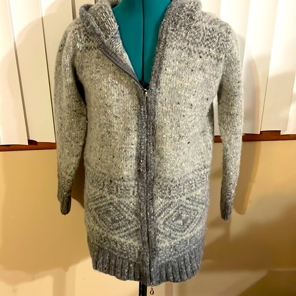 Irish Crafts 100% wool zip up sweater size medium - Picture 1 of 4